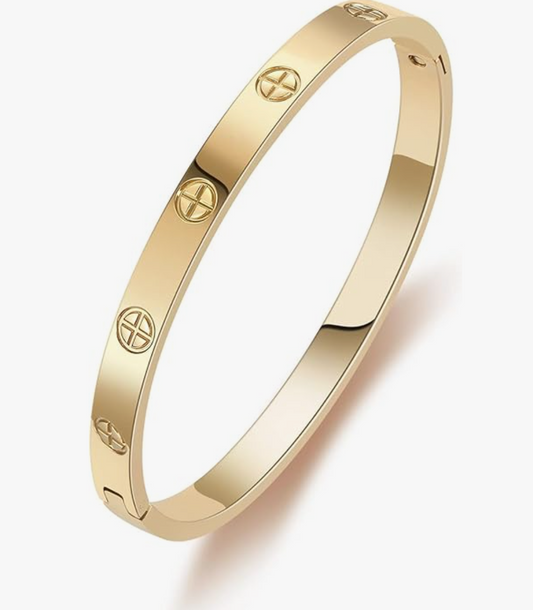Beautiful Gold 18K Bangle