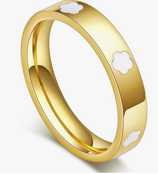 Lucky Clover 18K Gold Ring