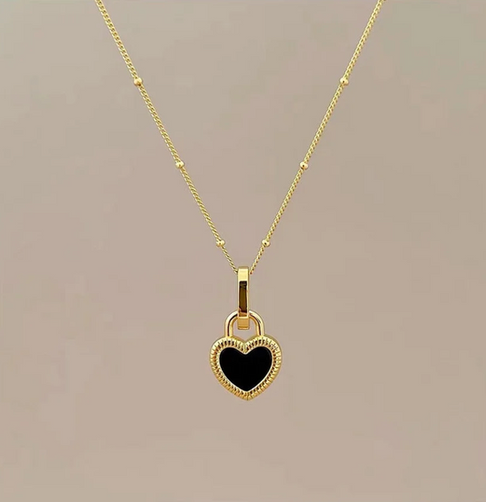 Minimalist Heart 18K Gold Necklace