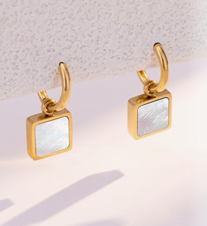 Exquisite 14K Gold Earrings