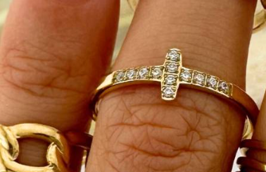 Beautiful Cross Ring 18K Gold Plated