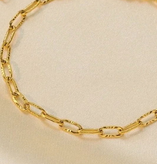 Amor Paper clip Bracelet
